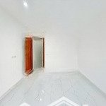 Bán nhà hoài đức-dt 50m2-5t-6 ngủ-nhà mới-ô tô đỗ cửa-ngõ thông tứ tung-ô chờ thang máy-giá 6,6tỷ