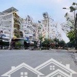 Mặt tiền tạ quang bửu 4x20 đường 20m lề 5m p4 q8
