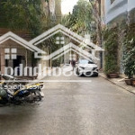Phân lô lạc trung - ô tô đỗ tránh - kinh doanh văn.
phòng - thang máy xịn