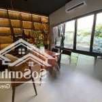 Mặt ngõ trung kính 60m - ô tô tránh - vỉa hè - 2 mặt ngõ - kinh doanh đỉnh - vị trí đắc địa.