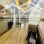 6 tỷ bán nhà lạc long quân 30m x 5t , full đồ, gần phố