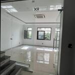 Cho thuê văn phòng him lam vạn phúc dt 91m2 mt 7m chia 2 phòng giá 12tr/tháng
