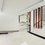 Nhà mới 100%! bán nhà phố trương định, hoàng mai, 39m2x5t, giá nhô 7 tỷ, 30m ra đường oto