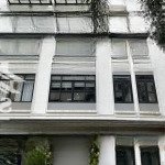 Cho thuê nhà liền kề vinhomes green bay mễ trì 120m2, 4 tầng 1 hầm, mt 8m, đh, nl đầy đủ, giá 50tr