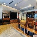 Hạng thương gia! nguyễn chí thanh, mặt tiền 8m,phân lô, thang máy,gara ôtô, kd, ở đẳng cấp 80m2*7t