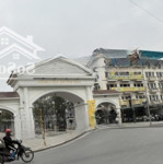 Cách 300m ra vành đai 4 mở rộng -lô góc ô tô dt:61m xây cực đỉnh giá chỉ hơn 8 tỷ còn thương lượng