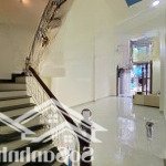 6,9tỷ chính chủ chưa qua đầu tư (4x17m, 68m2- 3 tầng)- hoà bình giao tô hiệu ngay chung cư richstar