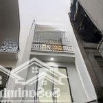 Bán nhà, 50m2 tại vĩnh quỳnh, 4.x tỷ giá cực chất lh 0983860424 có sân riêng sử dụng 60m ngõ thông
