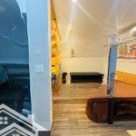 Cc bán nhà 4 tầng kiên cố dt khủng 326m2 đang kinh doanh spa đường phạm như xương chỉ 16 tỷ