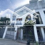 Cho thuê nhà mp hồng tiến, bồ đề, long biên 80m2 6 tầng, thông sàn thang máy giá 50 triệu