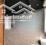 Cho thuê biệt thự mặt phố xuân diệu, tây hồ - ngay ngã ba - view hồ - dt 294m2 x 3 tầng - mt 12.5m