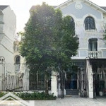 Cho thuê biệt thự song lập sao biển, dt 150 m2 x 3,5 tầng, mt 10 m, gần hồ, gần công viên, 22 triệu