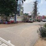 Bán lô đất 138m2 khu dân cư mới mở rộng lt ,đối diện trung tâm thương mại đang xây dựng, giá 2tỷ550