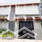 Hiếm - bán gấp nhà siêu đẹp căn góc 2 mặt tiền hẻm, lâm văn bền q7, 5x10m, 2 tầng kiên cố giá 5,5tỷ