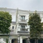 Cho thuê biệt thự san hô, 135m2, mặt tiền 9m, gần công viên, gần hồ, full đồ, giá tốt !!!!