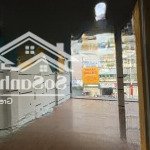 Cho thuê mặt tiền hồ văn huê 7x9m, 1tr2l sàn trống giá 25tr/tháng. 0979792970