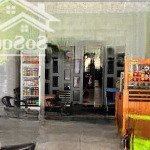 Cần bán gấp nhà mặt tiền đường cách mạng 5m x 20m, cấp 4