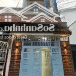 Gấp lắm rồi. nhà 45m2 đoàn văn bơ gần nguyễn tất thành. xây 1 trệt 2 lầu giá 2tỷ 650. sổ sẵn hẻm 5m