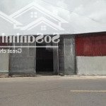 Cho thuê kho đường tân triều, thanh trì. dt 400m2 cao 6m, điện 3fa, mái tôn trống nóng. giá 100k/m
