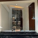Siêu phẩm - nguyễn chính - hoàng mai - thang máy - oto vào nhà - 10.9 tỷ - duy nhất trong tầm giá
