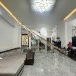 Nhà cạnh kđt phước long ( gần sân bóng ) -nha trang -5.5tỷ