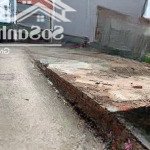 Gần trường, trạm, chợ, đường ô tô tránh, 3 mặt tiền