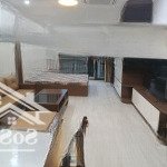 Chính chủ cho thuê căn hộ siêu đẹp 55m2 phố lâm hạ, gần đoàn vietnamairline giá 8 triệu: 0829911592