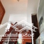 Chính chủ cho thuê nhà mặt phố nguyễn văn cừ, dt110m, mặt tiền 7m, mô hình sạch.