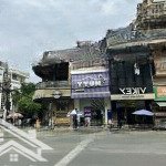 Nguyễn gia trí p25 bình thạnh. dt 4,5x20m. kc: trệt 3 lầu. giá 90tr. vị trí góc d5 và d2-bình thanh