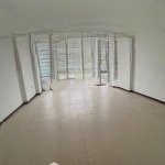 Cho thuê nhà mp quan hoa cầu giấy 50m2 x 5t kinh doanh, văn phòng công ty