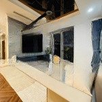 (giá tốt) bán gấp căn 2pn + 1 đa năng, full nt, view thoáng, hướng mát, giá chỉ 5.3 tỷ, sổ cầm tay