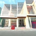 Bán 4 căn nhà 2 lầu , xây mới 100% , lộ ô tô 8m , đường phạm ngũ lão
