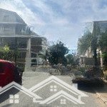 Bán biệt thự đơn lập khu trung tâm cảnh đồi ,phú mỹ hưng,quận 7 , dt :270m2,giá :83 tỷ.0903,775178