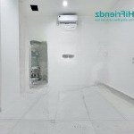 Trống studio 3x ở trần não - có máy lạnh - thang máy - giặt phơi sân thượng