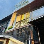 Cô 5 cần bán nhà đường mai thị lựu,quận 1.giá 4tỉ550/75,2m2(4,7*16m).sổ sẵn .nhà full nội thất .