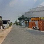 Bán nhà mặt tiền phú mỹ tdm 3pn, phòng sinh hoạt, sân ô tô vị trí đắc địa