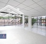 Khuôn đất hiếm bán nhà mặt tiền đường trường sơn - cx bắc hải q10. dt 15x20m (3 tầng) giá chỉ 85 tỷ