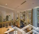 Góc 2mt lê thánh tôn, p.bến thành, quận 1. kc:hầm 5tầng cn:145m2 hdt:7,5tỷ/năm giá:285tỷ