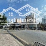 Ngã ba mt phạm thế hiển - cao lỗ, quận 8, dt: 16x44m cn: 557m2, bán: 83 tỷ