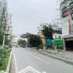 Siêu phẩm mặt phố lạc long quân, tây hồ. dt 153 m2 x 5 tầng, mặt tiền khủng 8,2 m. sổ đỏ đẹp- 90 tỷ