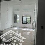Cho thuê văn phòng him lam vạn phúc dt 91m2 mt 7m chia 2 phòng giá 12tr/tháng