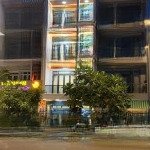 Cho thuê nhà phố kdc công ích phạm hữu lầu q7-5x16m,3l,4pn+ tặng full nt-17.5 tỷ .