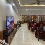Giang biên -90m2 x5 tầng sẵn hố chờ thang máy -16 tỷ
mặt ngõ ô tô thông nhà chủ tự xây còn rất mới