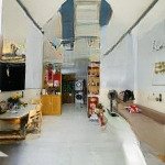 Bán nhà hxh tân phú dt 4,4x7,1m giá 4,5 tỷ.