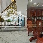 Bán gấp nhà 3 tầng, 139m2, chỉ xách vali vào ở, ô tô đậu trong nhà, linh xuân thủ đức chỉ hơn 6 tỷ
