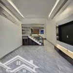 Bán nhà hẻm xe hơi 4mx17m lạc long quân, p14, quận 11. giá 3.2 tỷ. sổ riêng, gặp chính chủ