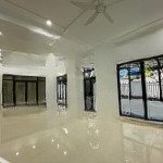 Bán siêu phẩm biệt thự mặt phố sa đôi - nam từ liêm dt 206m - 4 tầng - mt 15m - giá 65 tỷ
lô góc 3