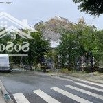 Bán căn biệt thự 2 mặt tiền đường khu cityland garden emart, dt: 13.5 x 20m, thang máy
