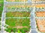 Bán ra gấp 200m2 ngay dự án gem sky world, đường 16m đối diện công viên, gần làng đại học giá 2tỷ75