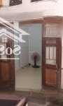 Nhà đất cấp 4: 35m2. có sân vườn 17m2. nhà ở 18m2. đc: 28/61 nguyễn sơn, quận long biên, hn.